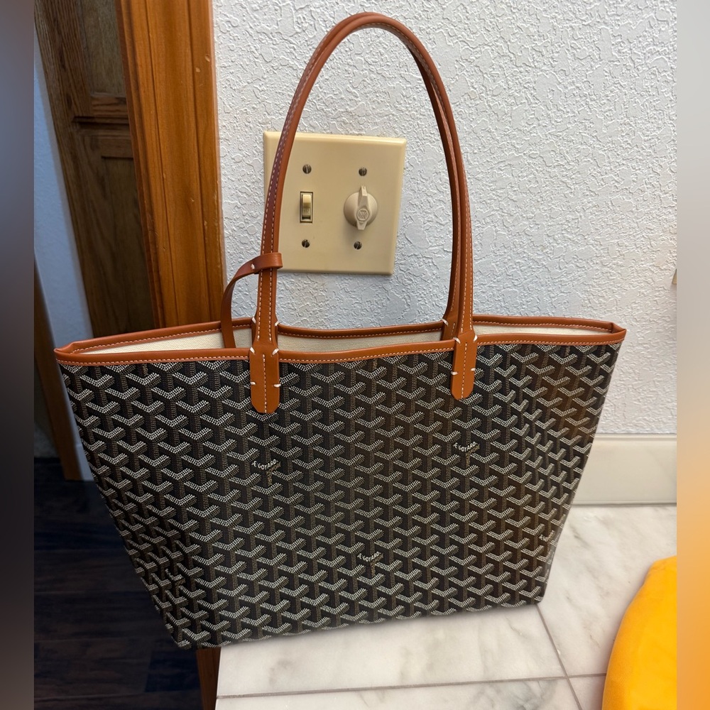 Goyard Stylish Brown Tote Bag